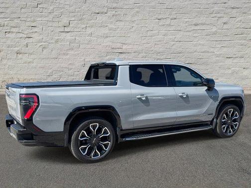 2024 GMC Sierra EV Denali Edition 1