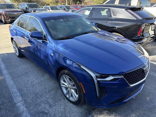 2023 Cadillac CT4 Luxury