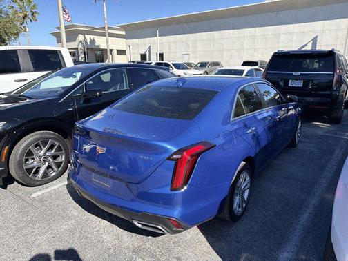 2023 Cadillac CT4 Luxury