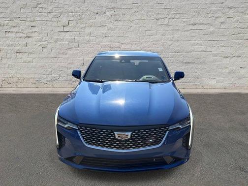 2023 Cadillac CT4 Luxury