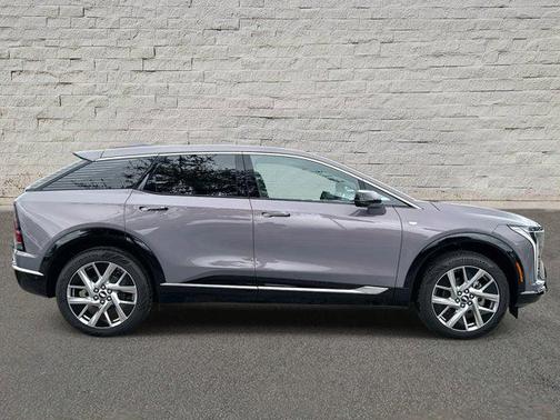 2025 Cadillac OPTIQ Luxury