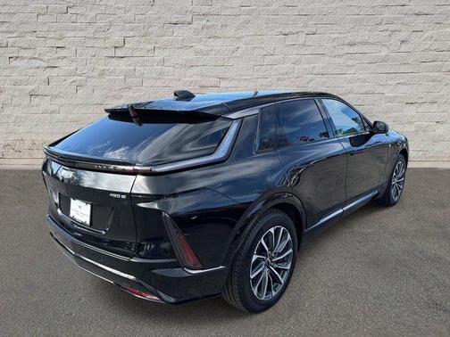 2024 Cadillac LYRIQ Sport