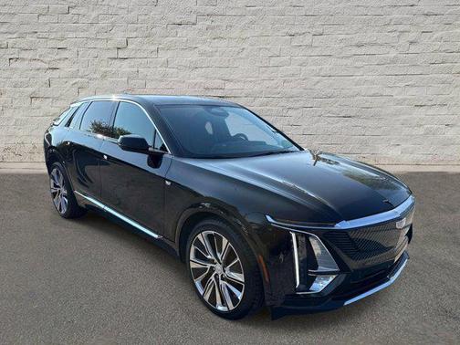 Stellar Black Metallic 2024 Cadillac LYRIQ Luxury