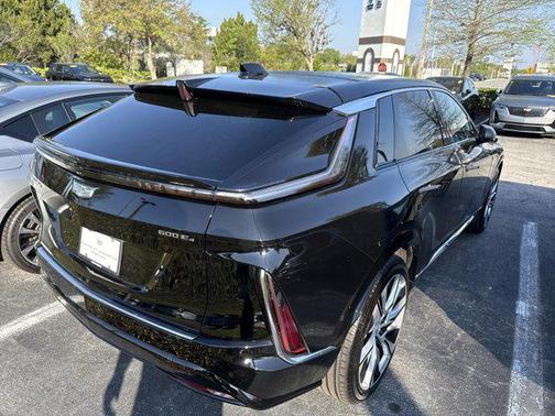Stellar Black Metallic 2024 Cadillac LYRIQ Luxury