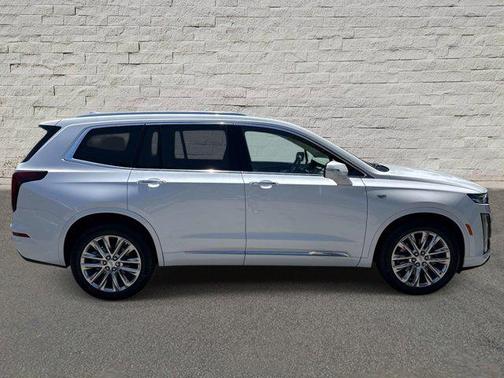 Crystal White Tricoat 2025 Cadillac XT6 Premium Luxury AWD