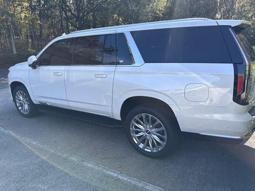 2022 Cadillac Escalade ESV Premium Luxury