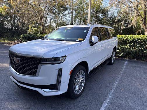 2022 Cadillac Escalade ESV Premium Luxury