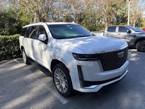 2022 Cadillac Escalade ESV Premium Luxury