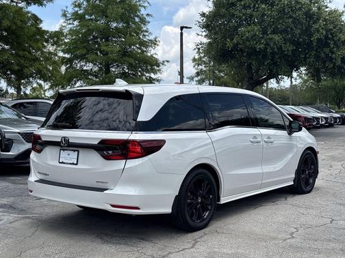 Platinum White 2023 Honda Odyssey Sport