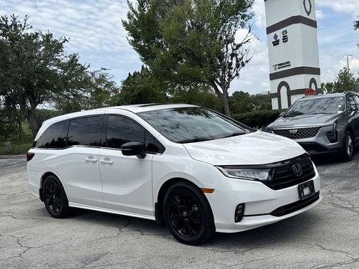 Platinum White 2023 Honda Odyssey Sport