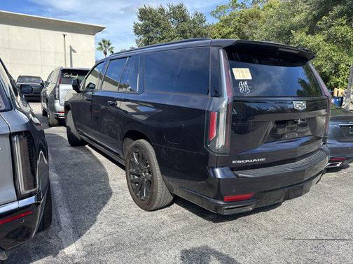 2023 Cadillac Escalade ESV Sport Platinum