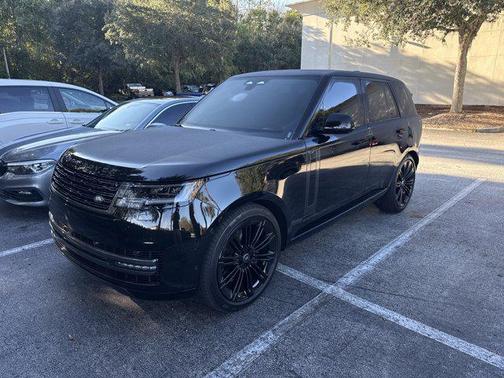 2025 Land Rover Range Rover P400 SE