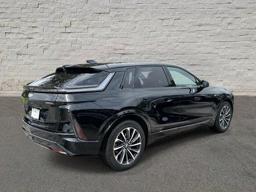 2025 Cadillac LYRIQ Sport