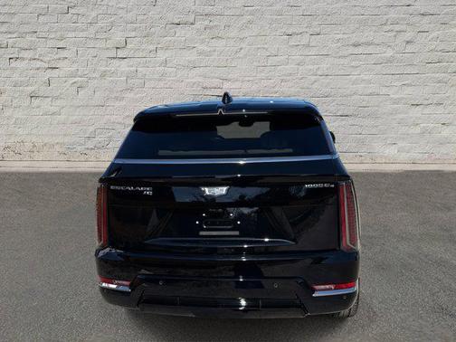 2025 Cadillac Escalade IQ Luxury 1