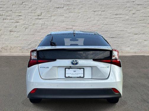 2022 Toyota Prius L