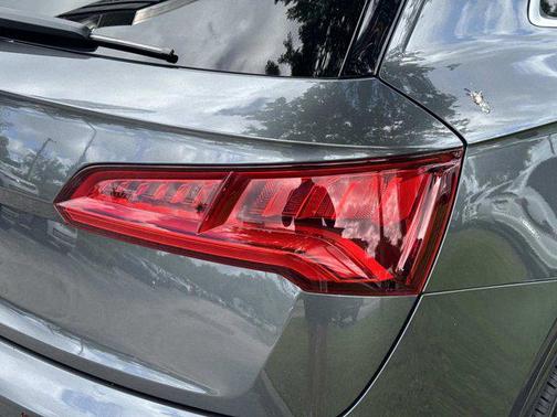 Daytona Gray Pearl 2019 Audi SQ5 3.0T Premium Plus