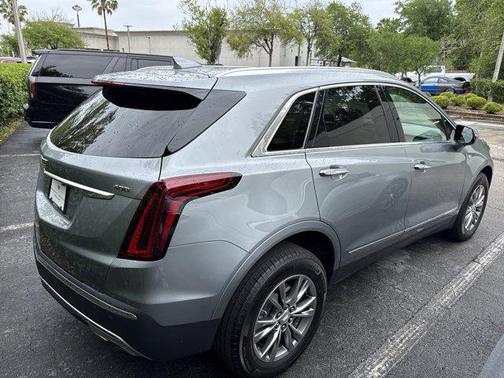 Argent Silver Metallic 2023 Cadillac XT5 Premium Luxury