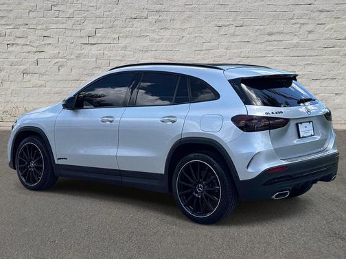 Iridium Silver Metallic 2021 Mercedes-Benz GLA 250 Base 4MATIC