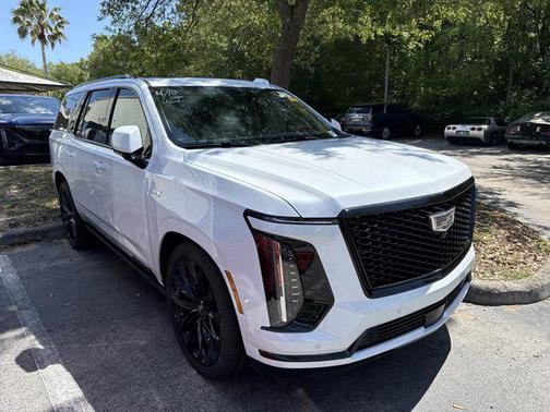 Vibrant White Tricoat 2026 Cadillac Escalade Sport Platinum