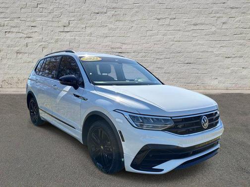 2022 Volkswagen Tiguan 2.0T SE R-Line Black