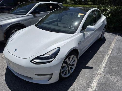 Pearl White Multi-Coat 2019 Tesla Model 3 Standard Range Plus