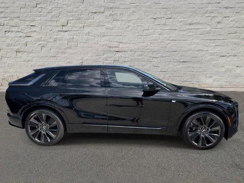 Stellar Black Metallic 2026 Cadillac LYRIQ Signature Sport