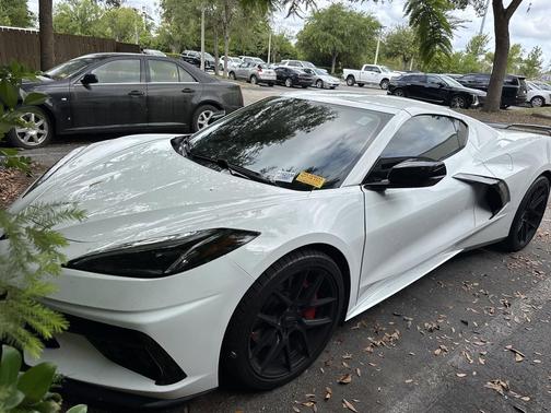 Arctic White 2021 Chevrolet Corvette Stingray w/1LT
