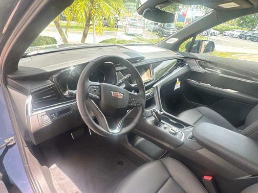 2025 Cadillac XT6 Sport AWD