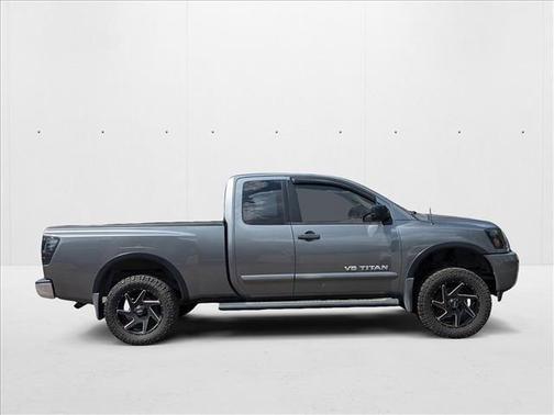 2015 Nissan Titan SV