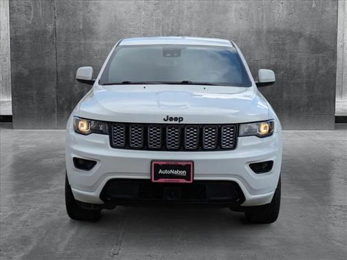2022 Jeep Grand Cherokee Laredo