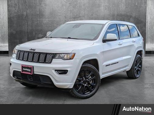 2022 Jeep Grand Cherokee Laredo