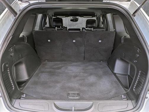 2022 Jeep Grand Cherokee Laredo