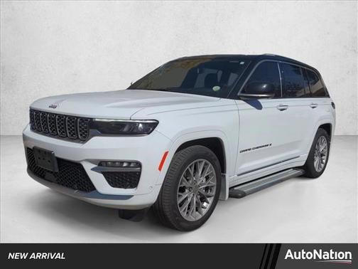 2023 Jeep Grand Cherokee Summit