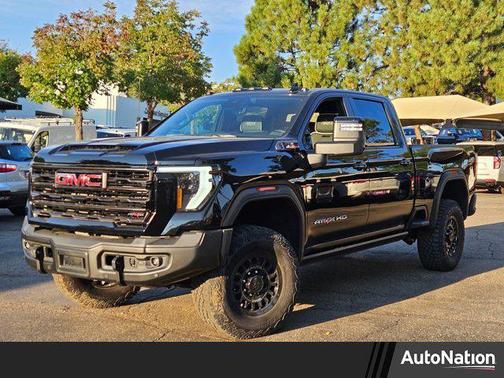 2025 GMC Sierra 2500 AT4
