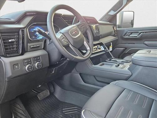 2025 GMC Sierra 2500 AT4