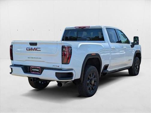2025 GMC Sierra 2500 AT4