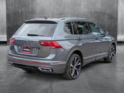 2022 Volkswagen Tiguan 2.0T SEL R-Line 4MOTION