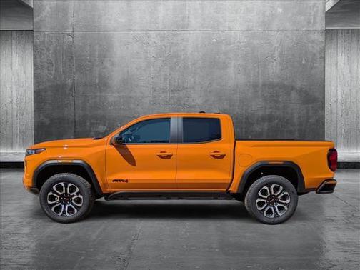 2025 GMC Canyon Base