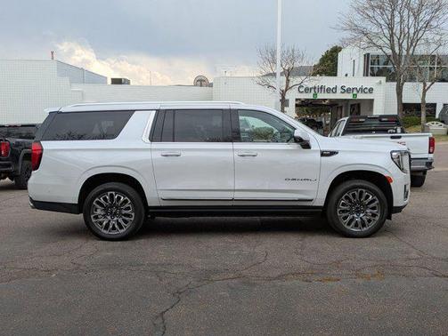 2023 GMC Yukon XL Denali Ultimate