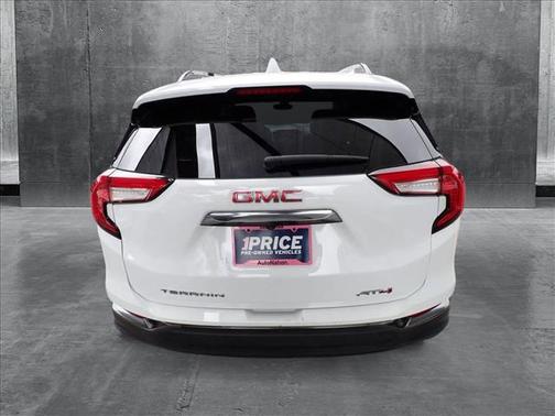 2023 GMC Terrain AWD AT4