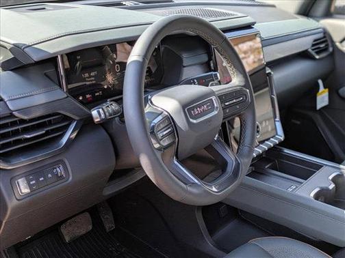 2025 GMC Acadia AWD AT4