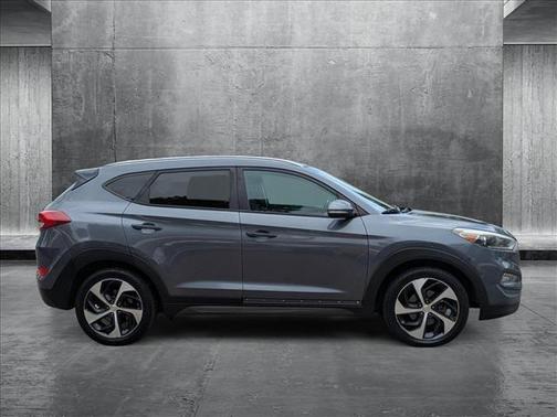 2016 Hyundai TUCSON Sport