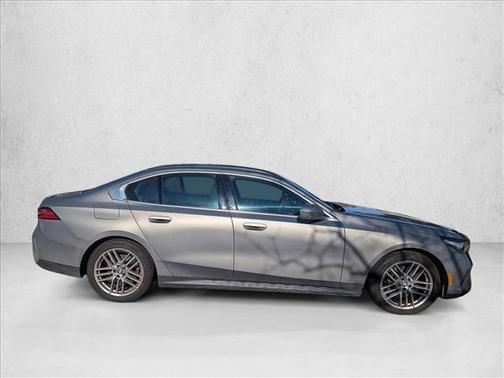 2024 BMW 530 xDrive