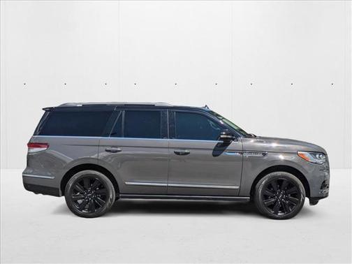 2023 Lincoln Navigator Black Label