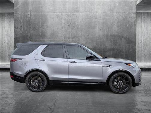 2021 Land Rover Discovery P300 S R-Dynamic