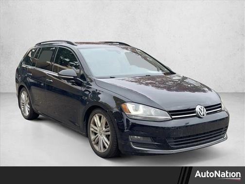 2015 Volkswagen Golf SportWagen TDI SE 4-Door