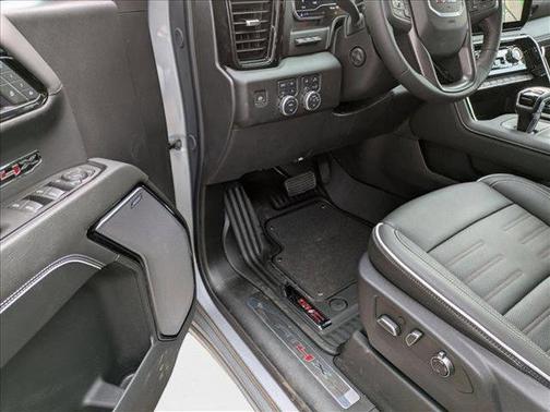 2025 GMC Sierra 1500 AT4X