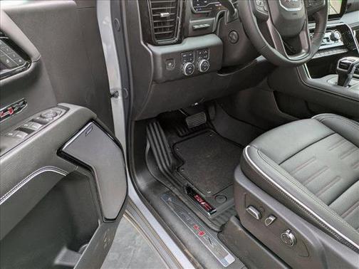 2025 GMC Sierra 1500 AT4X
