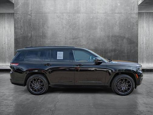 2023 Jeep Grand Cherokee L Summit Reserve