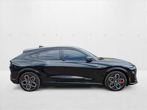 2022 Ford Mustang Mach-E GT